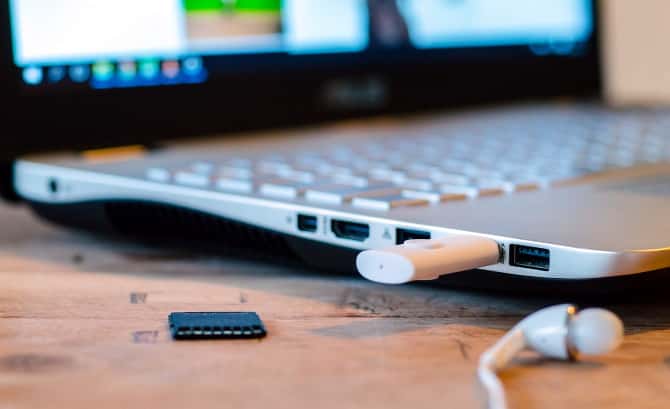 Vysvětlení |  Přenos souborů 2 |  muo tech virtualbox usb disk 0uV9bFfs DzTechs