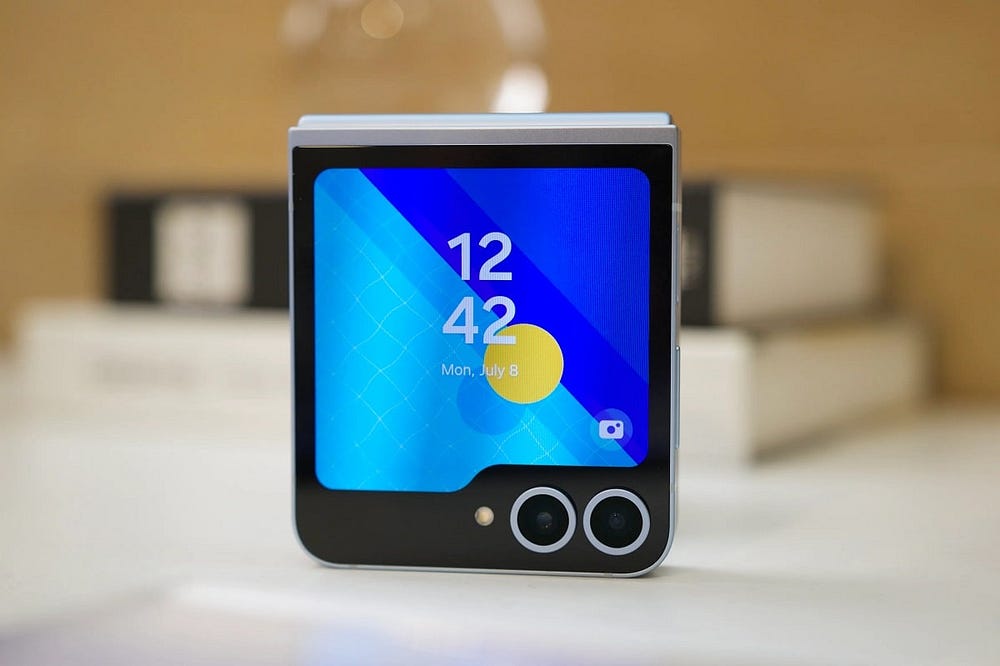 Telefon Galaxy Z Flip 6