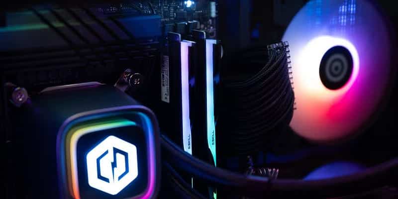 Nejdůležitější věci, které byste měli vědět před použitím vodního chlazení v počítači - 1zD97L8oPswcFTX 2sNNaug DzTechs | Vysvětlení