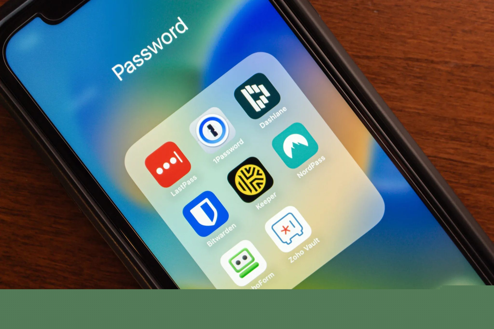 Protokoly správy hesel na obrazovce smartphonu.