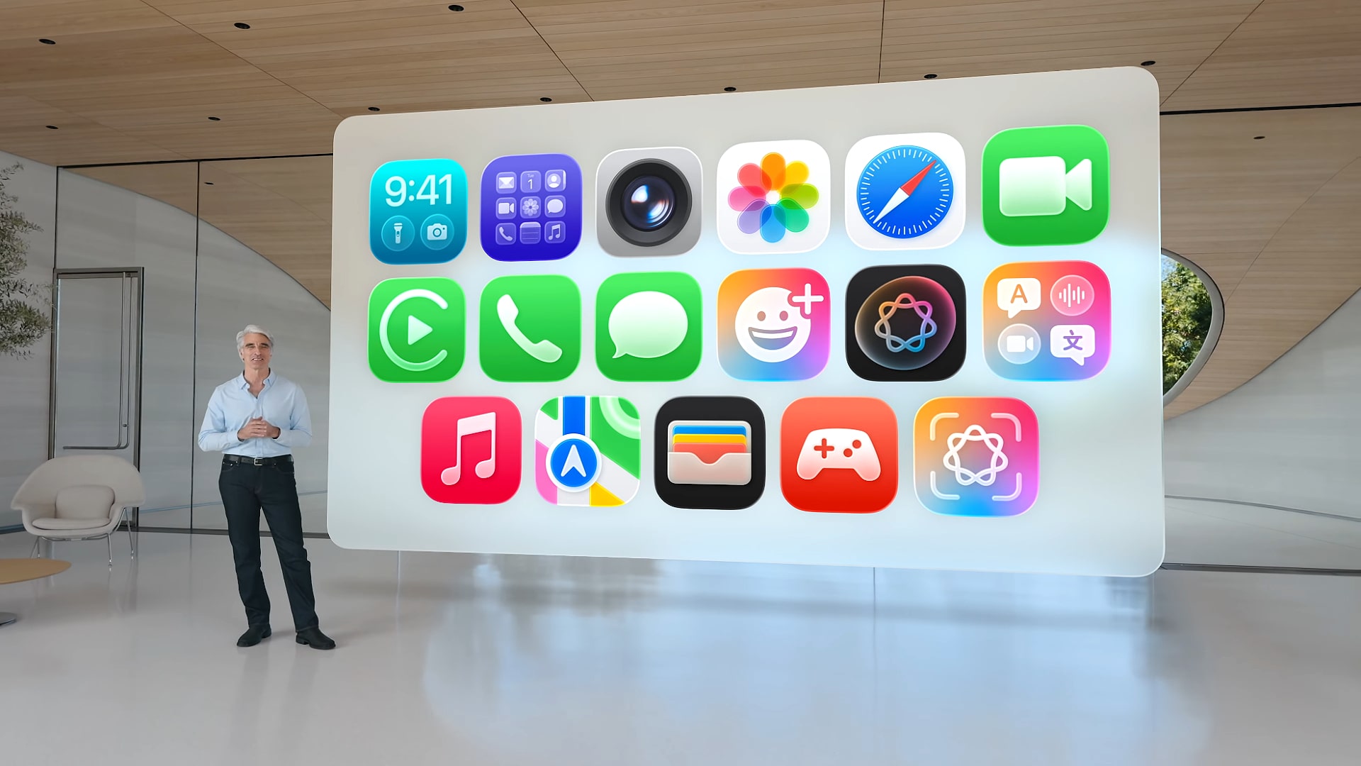 Craig Federi Van Apple nabízí iOS 26 na konferenci World Developers Conference (WWDC) společnosti v červnu 2025.