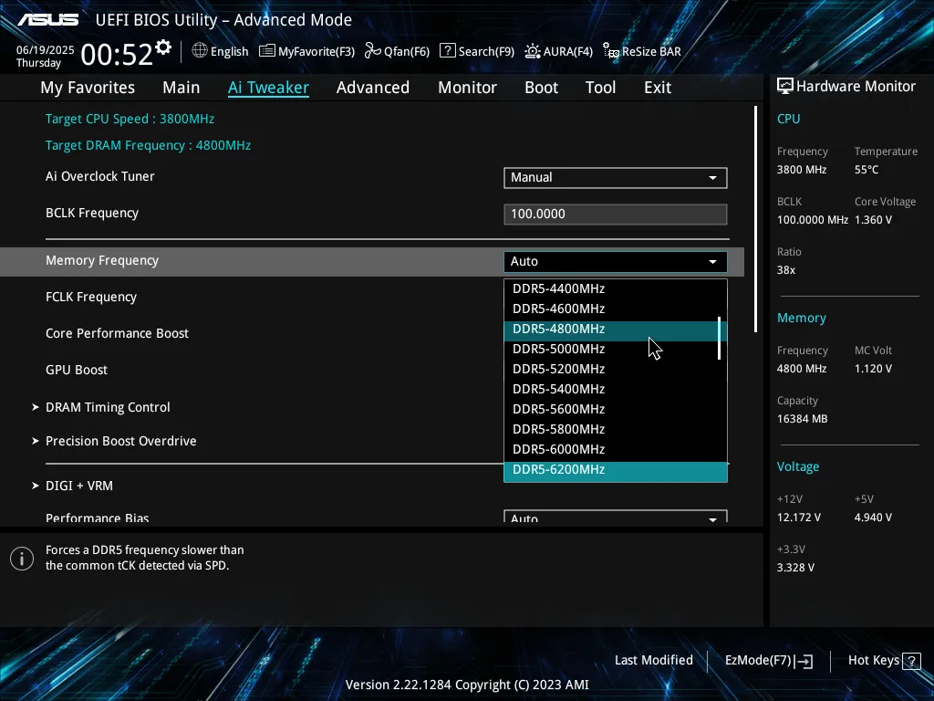 Seznam frekvence paměti v Asus UEFI BIOS.