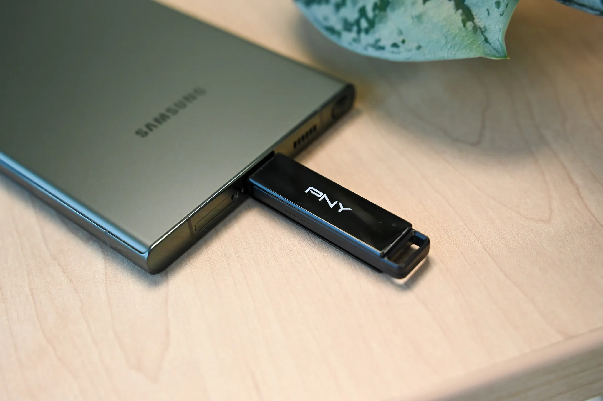 Flash disku PNY Elite X typu C připojená k Samsung Telefoon-2.JPG