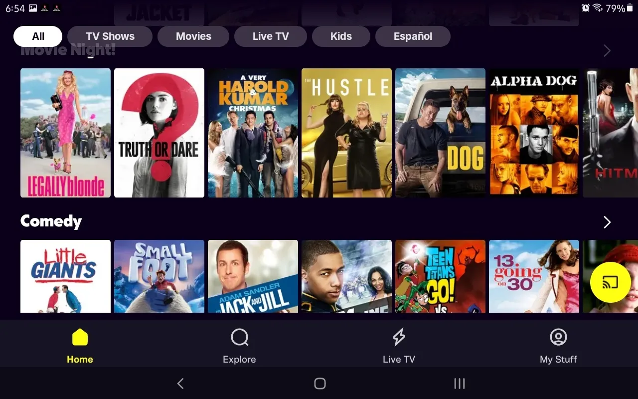 Hlavní nabídka aplikace TUBI TV s výběrem filmů, programů a přímých kanálů