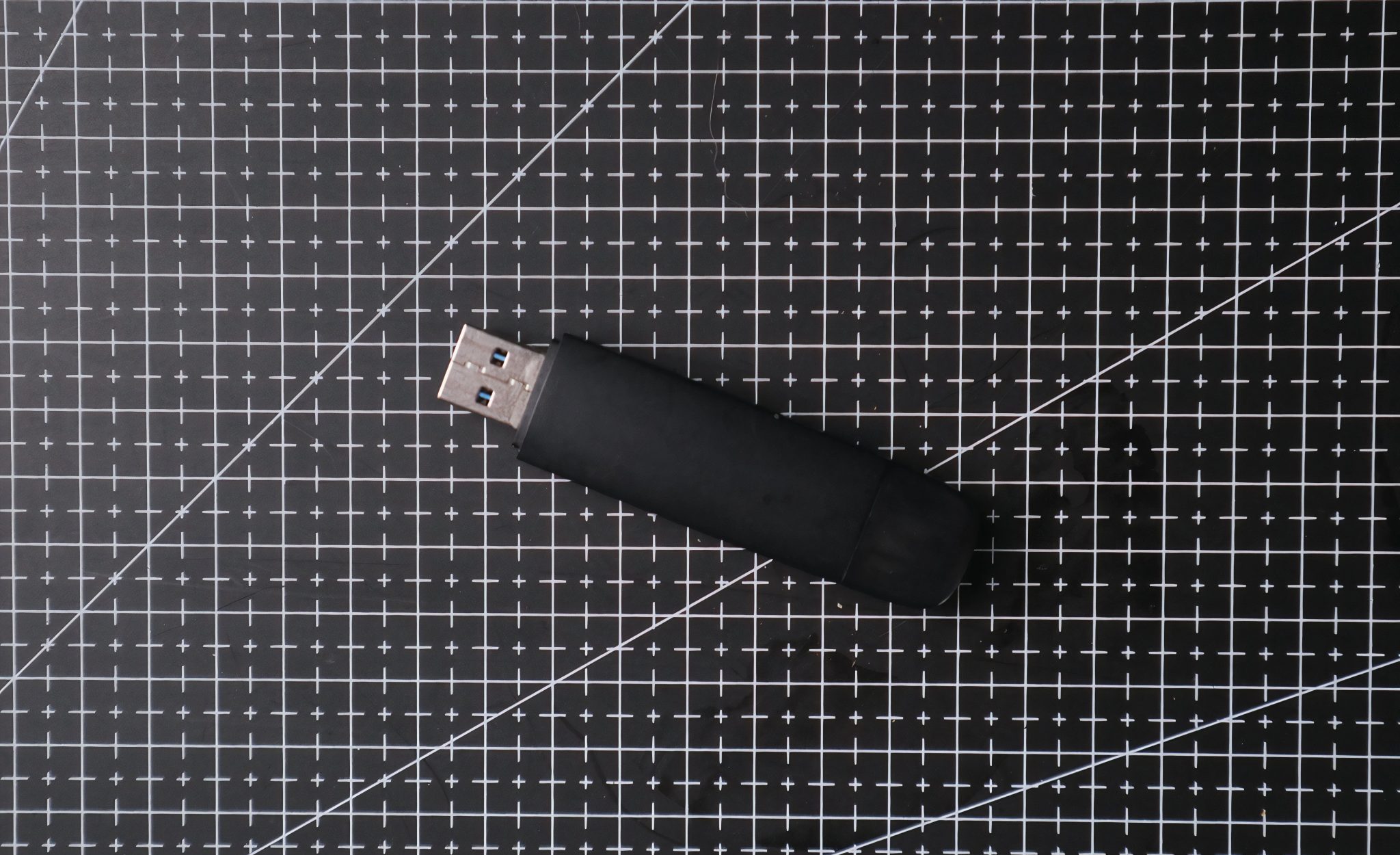 USB flash paměť pro opravu počítače.
