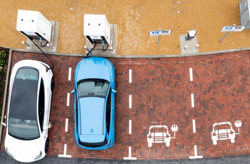 Partnerství Drieivz a Ezvoltz za účelem zlepšení spolehlivosti nabíjení elektrických automobilů
