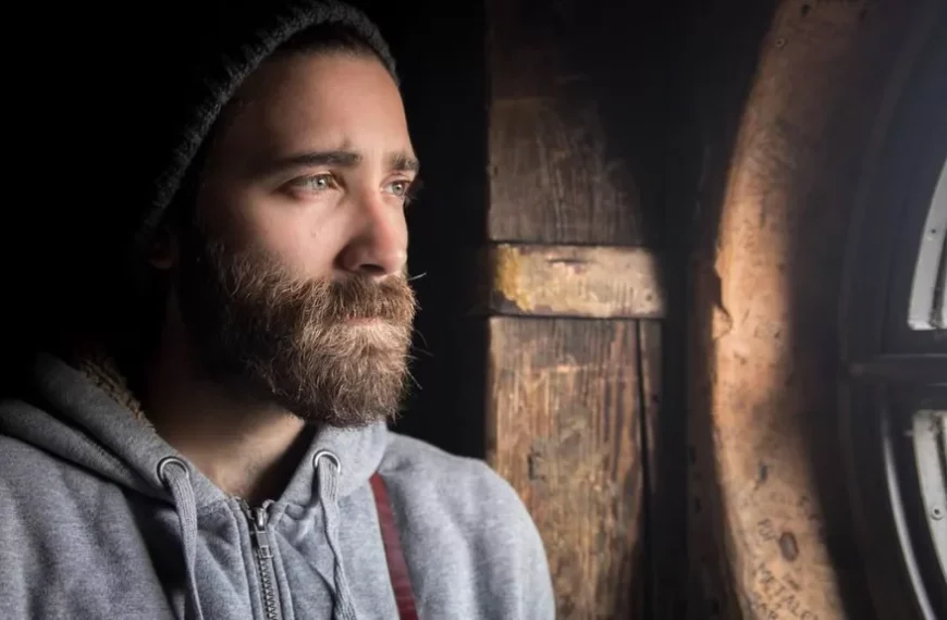 Jednoho dne lidé odejdou. Nosit s sebou jejich příběhy jako tolik vzpomínek