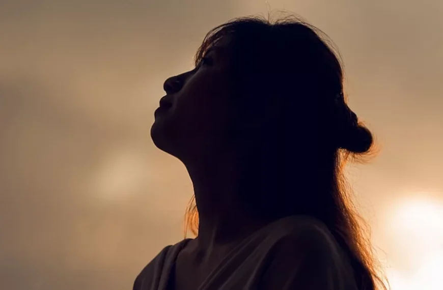 Neprolité slzy bolí.